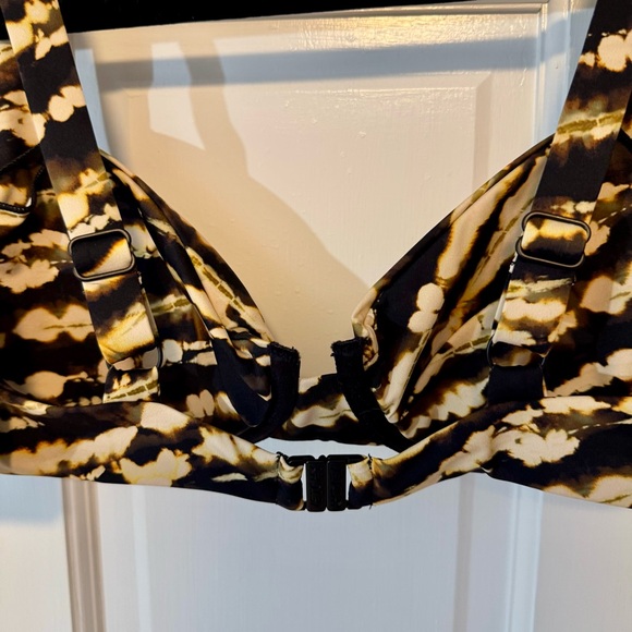 Vetchy | Tie-Dye Bikini Set, Size L - NWT - Picture 3 of 6